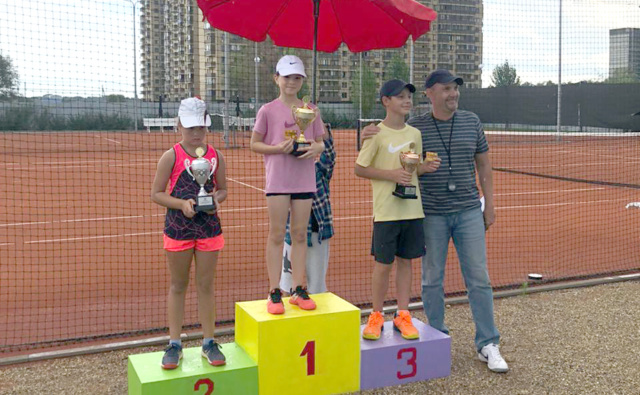 Tennis Siberia Kids Stardirection